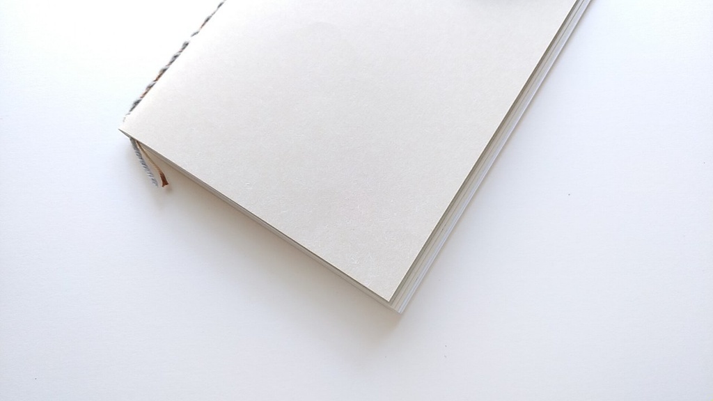 A6ノート「シラカバ」【紙たくさん！ノート】 くらや ～紙を旅するノート屋さん～ BOOTH