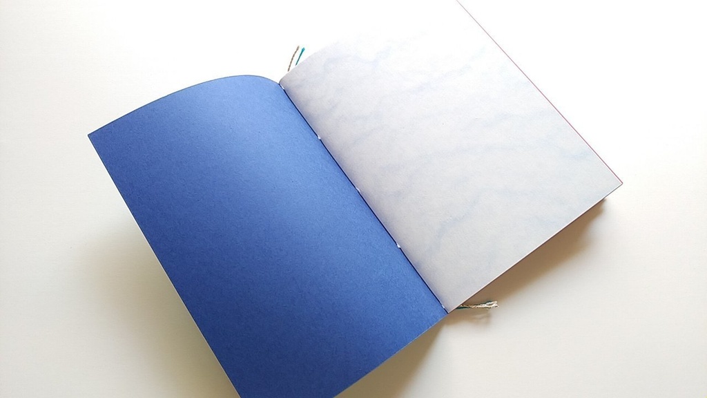 A6ノート「美しい空を歩く」【紙たくさん!ノート】