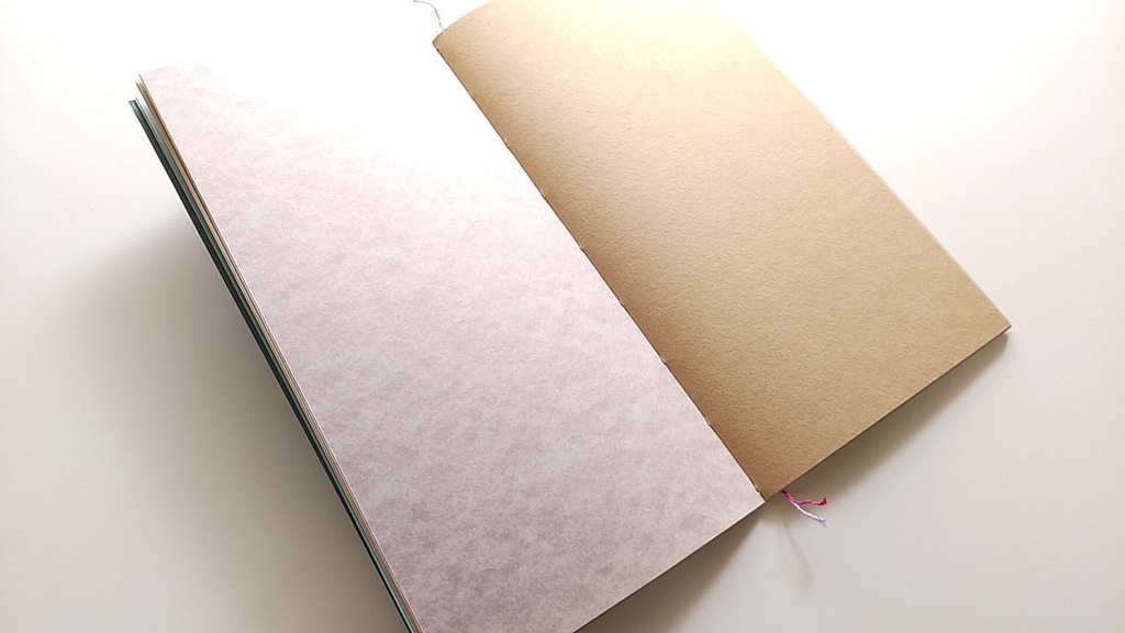 【traveler's レギュラー64P】「蓮をうかべて」