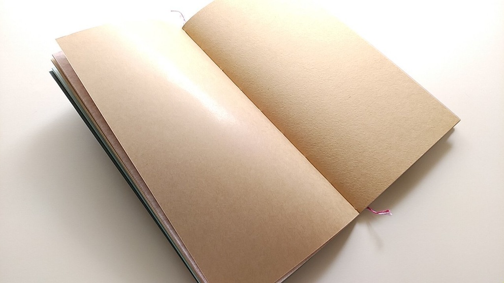 【traveler's レギュラー64P】「蓮をうかべて」