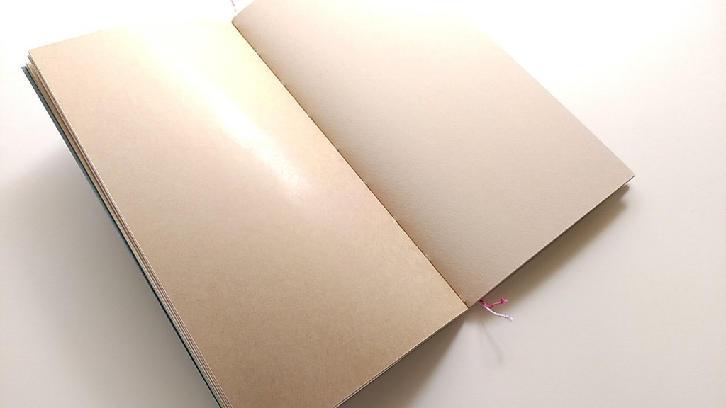 【traveler's レギュラー64P】「蓮をうかべて」