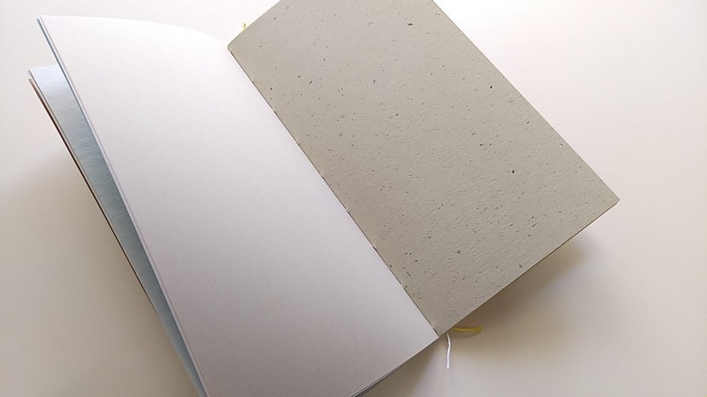 【traveler's レギュラー64P】「あこがれとトランクケース」