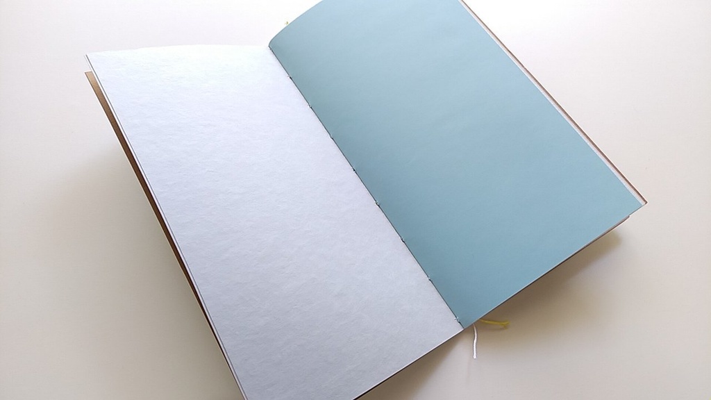 【traveler's レギュラー64P】「あこがれとトランクケース」