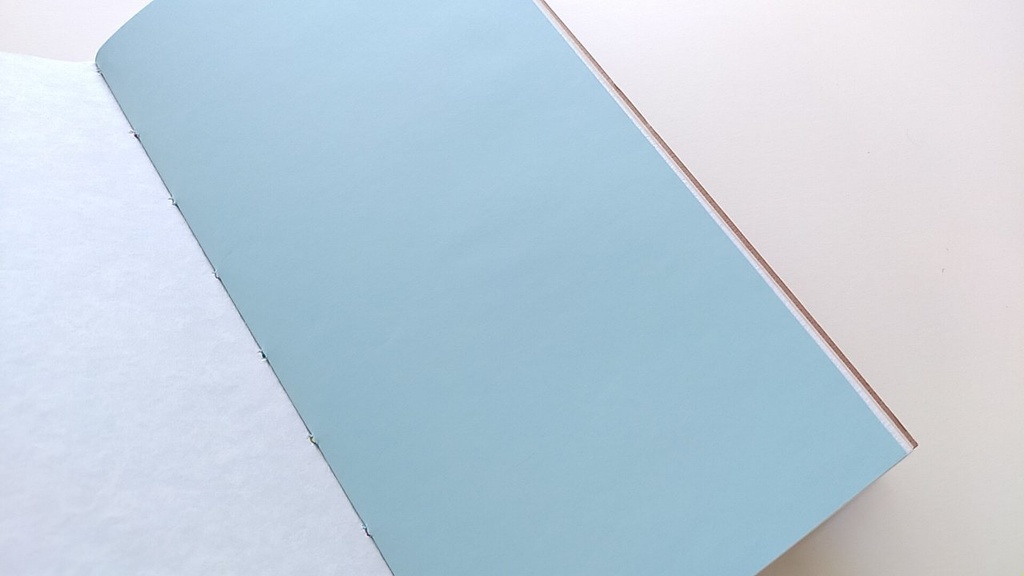 【traveler's レギュラー64P】「あこがれとトランクケース」