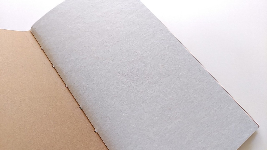 【traveler's レギュラー64P】「あこがれとトランクケース」