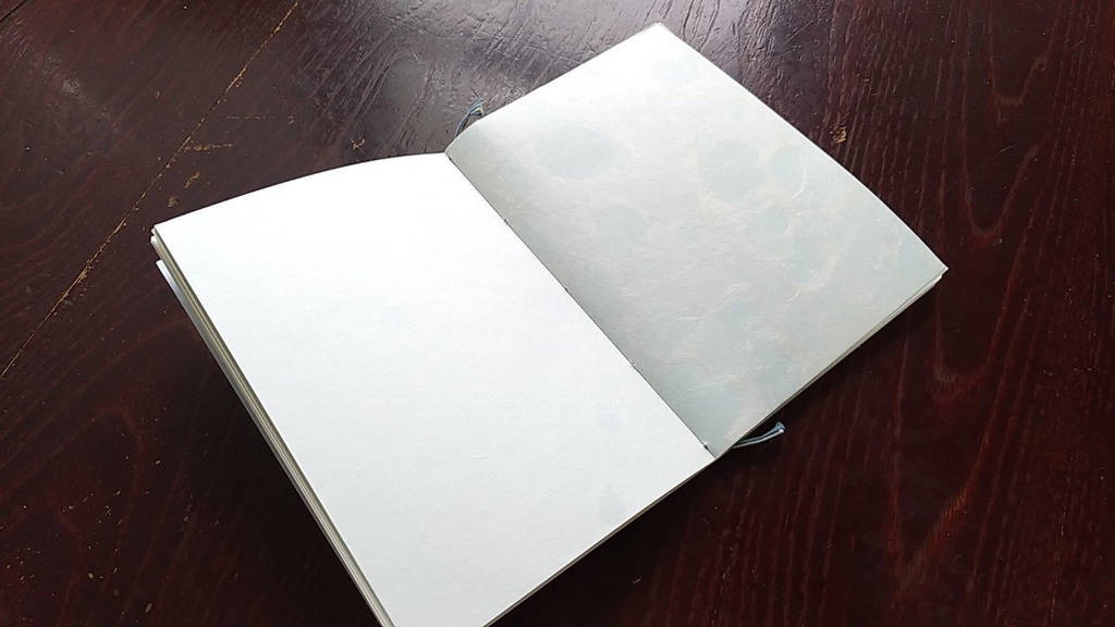 ✒A6ノート「嵐、やってくる。」【紙たくさん!ノート】