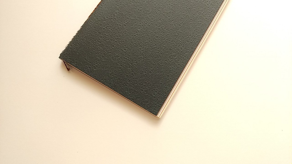 ✒A6ノート「こげちゃったハンバーグ…」【紙たくさん！ノート】