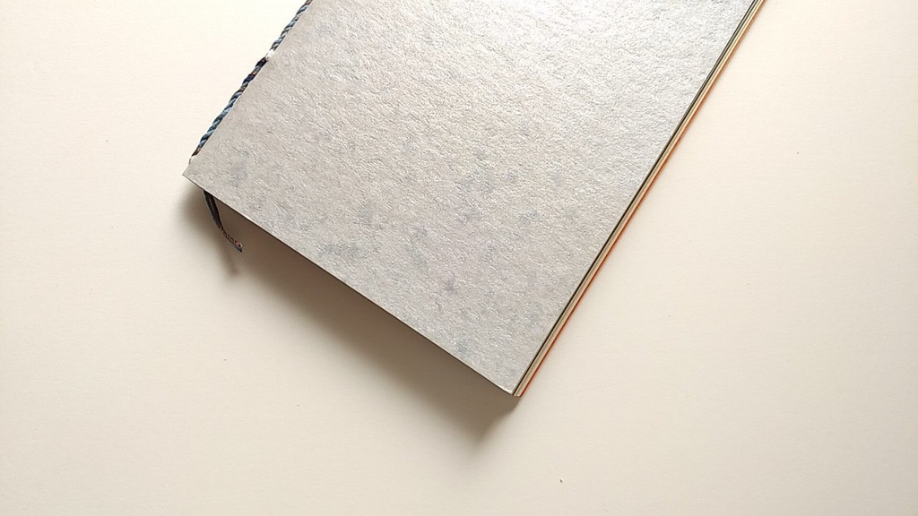 ✒A6ノート「BORN」【紙たくさん!ノート】