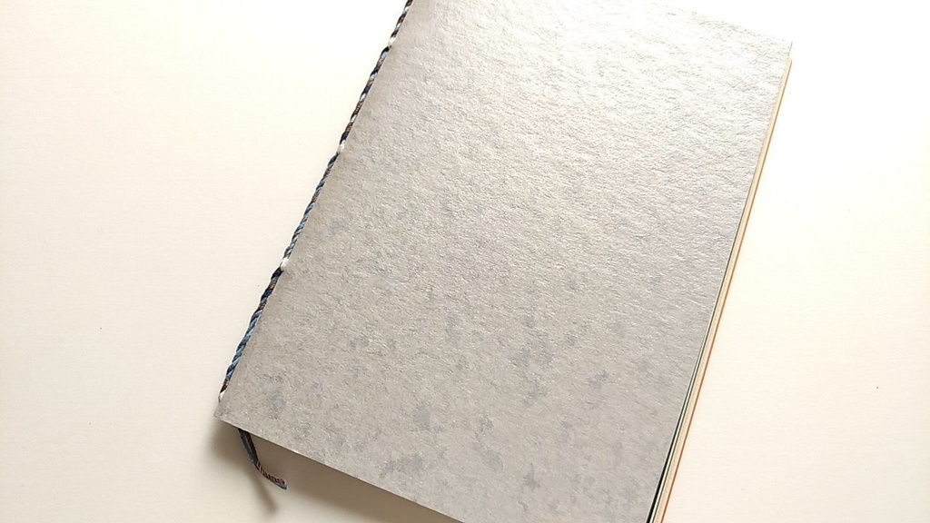 ✒A6ノート「BORN」【紙たくさん!ノート】