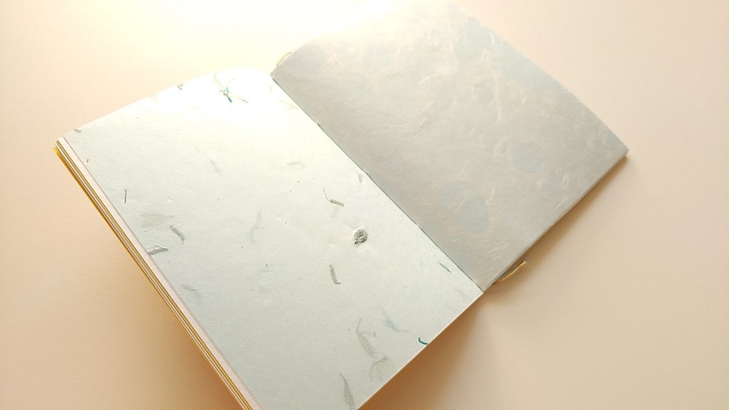 ✒A6ノート「風のバラ」【紙たくさん!ノート】