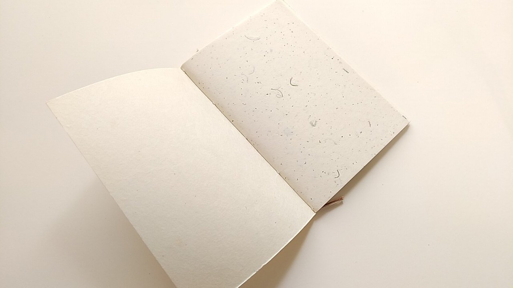 A6ノート「臨む ーのぞむー」【紙たくさん!ノート】