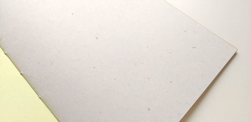 A5ノート【薄手 Re.】「ブカッコーなスキップ B」紙たくさんノート!