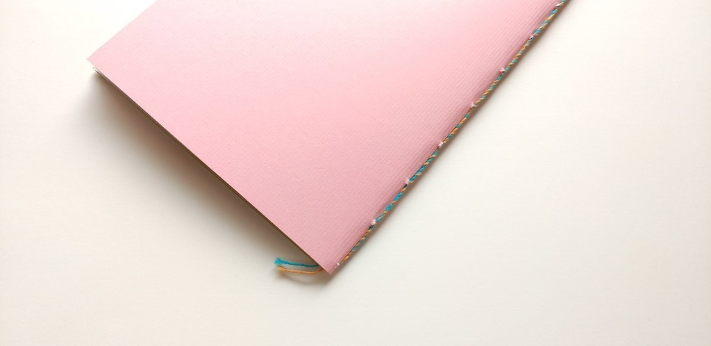 A5ノート【薄手 Re.】「ブカッコーなスキップ B」紙たくさんノート!