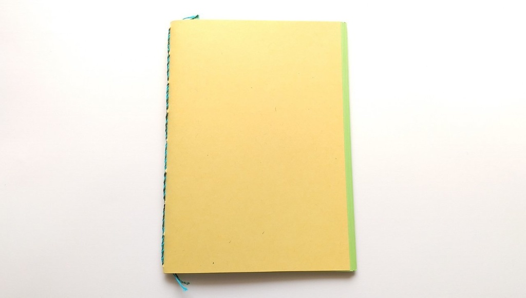 A5ノート【薄手 Re.】「野に駆ける」紙たくさんノート!