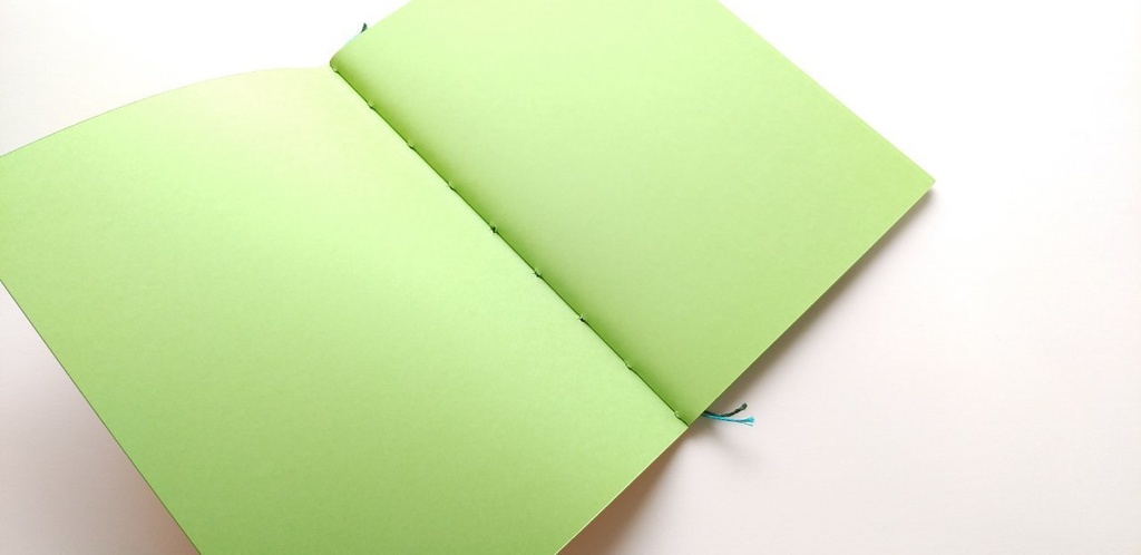 A5ノート【薄手 Re.】「野に駆ける」紙たくさんノート!