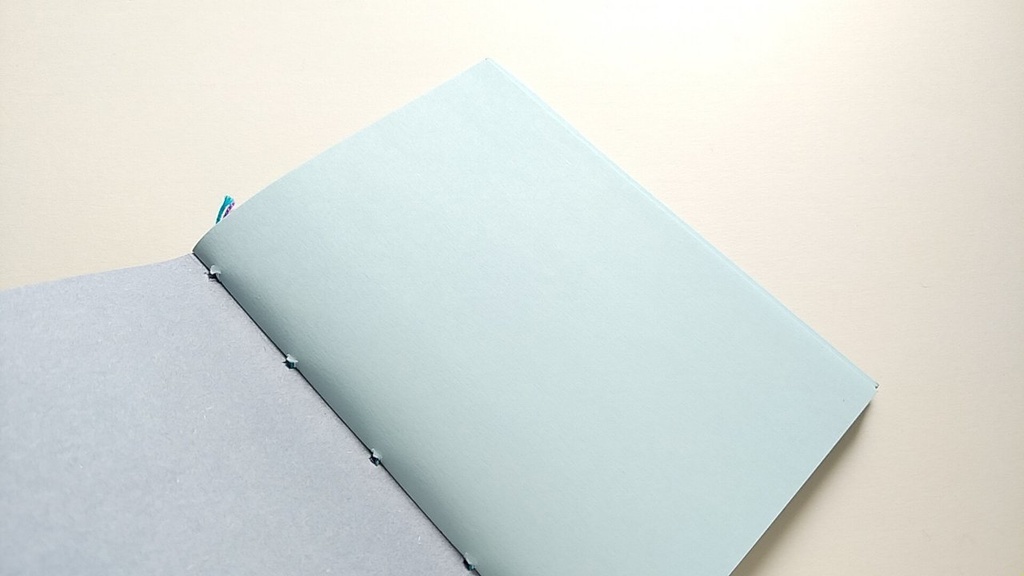 【Passport 薄ブルー64P】紙たくさん! ブルーグレー+水