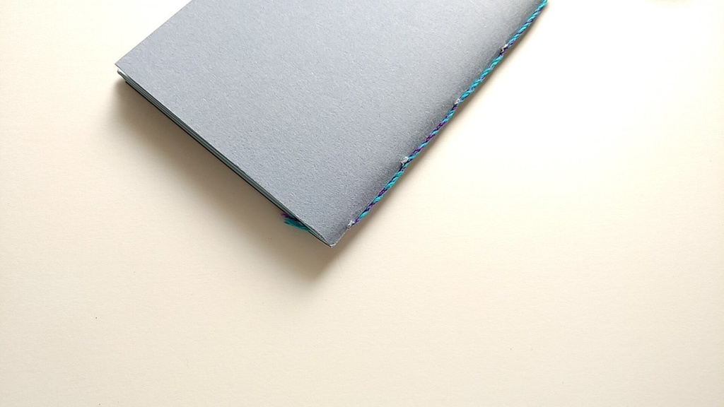 【Passport 薄ブルー64P】紙たくさん! ブルーグレー+水