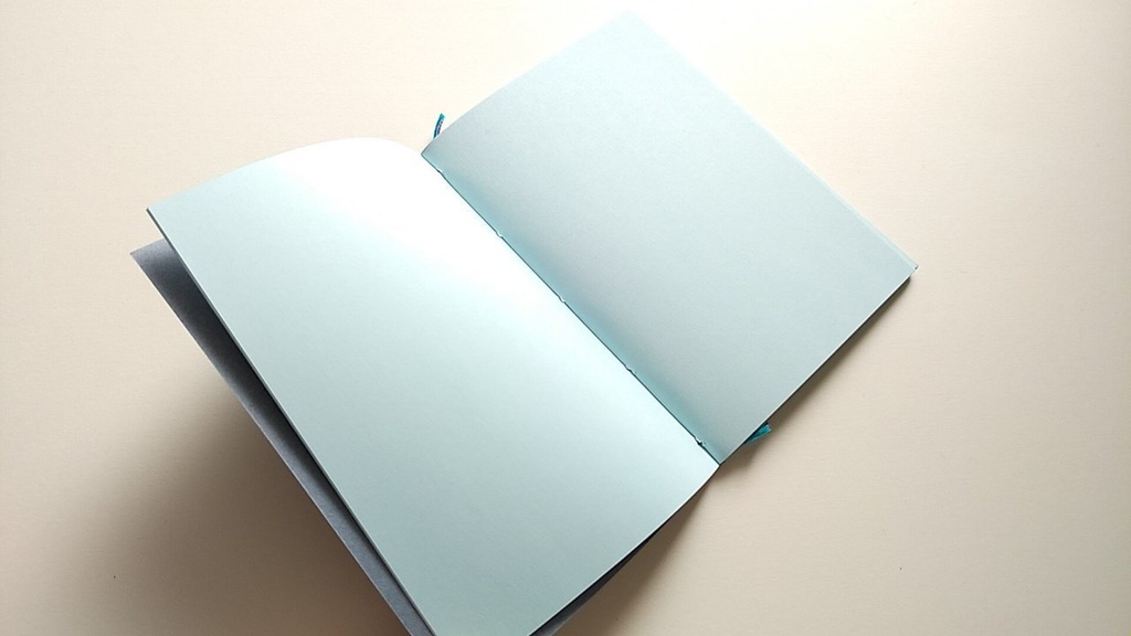 【Passport 薄ブルー64P】紙たくさん! ブルーグレー+水