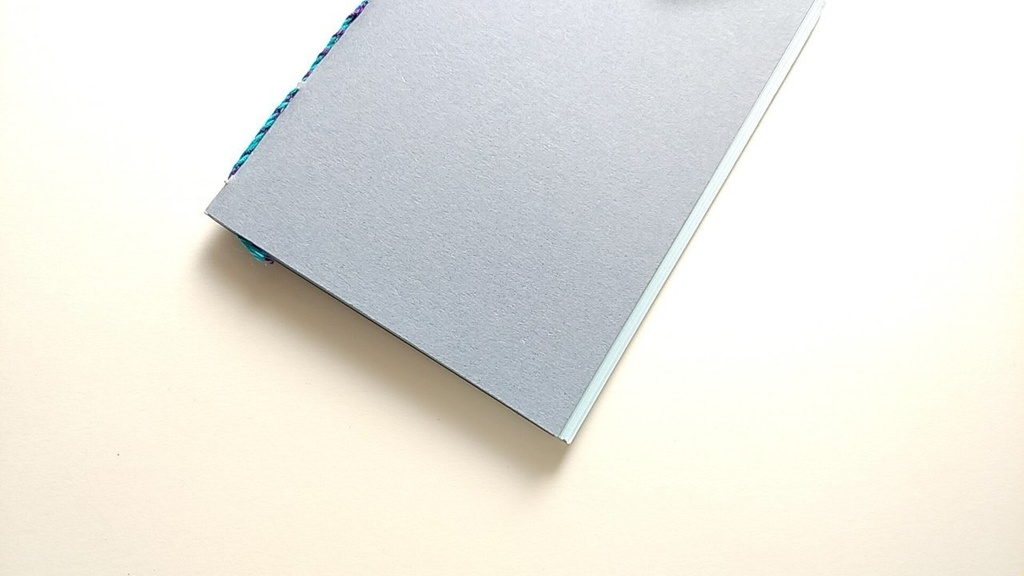 【Passport 薄ブルー64P】紙たくさん！ ブルーグレー+水