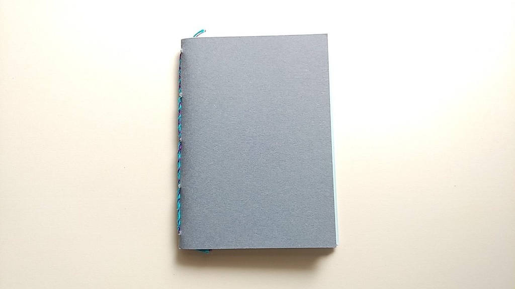 【Passport 薄ブルー64P】紙たくさん! ブルーグレー+水