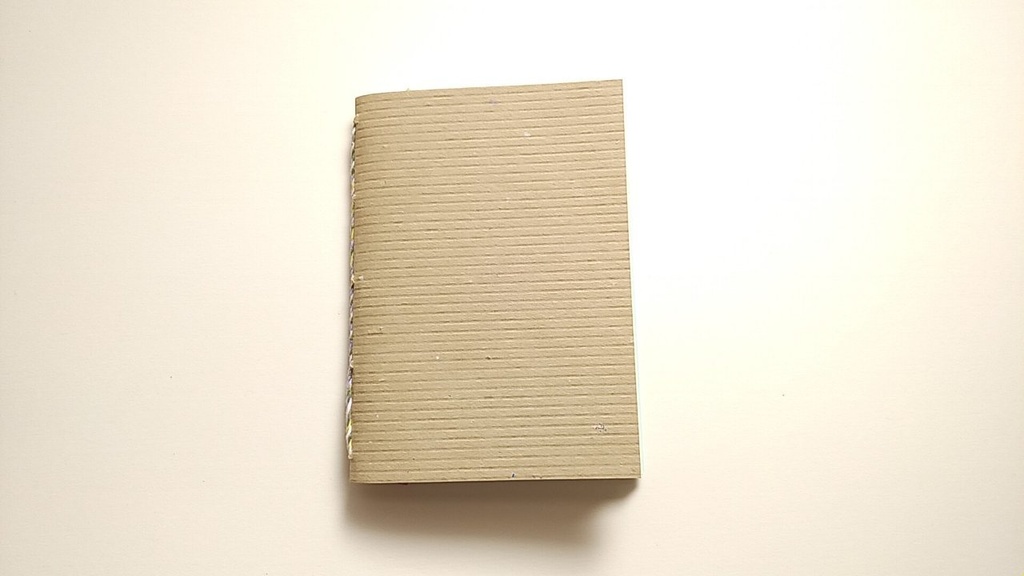 【Passport 64P】紙たくさん! 利休ブラウン+カラフル