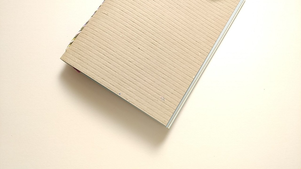 【Passport 64P】紙たくさん! 利休ブラウン+カラフル