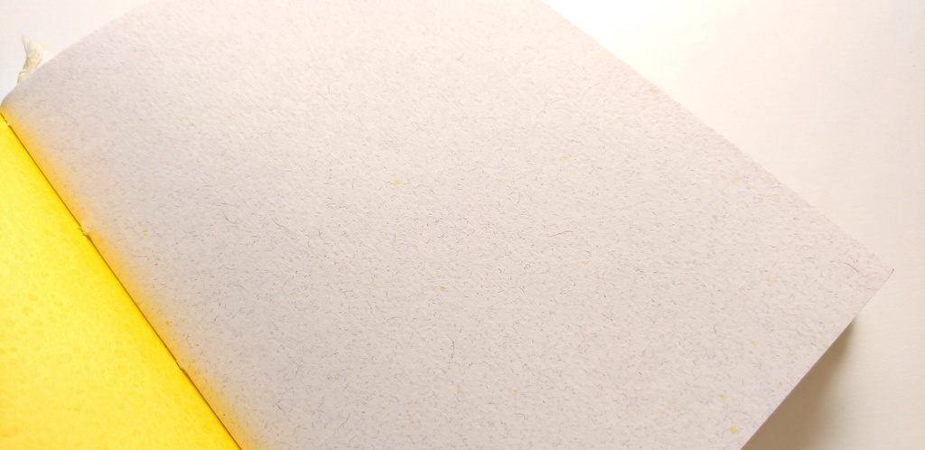 A6ノート「甘酸っぱいをはさんで」【紙たくさん!ノート】