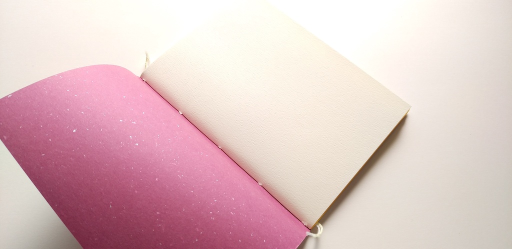 A6ノート「甘酸っぱいをはさんで」【紙たくさん!ノート】