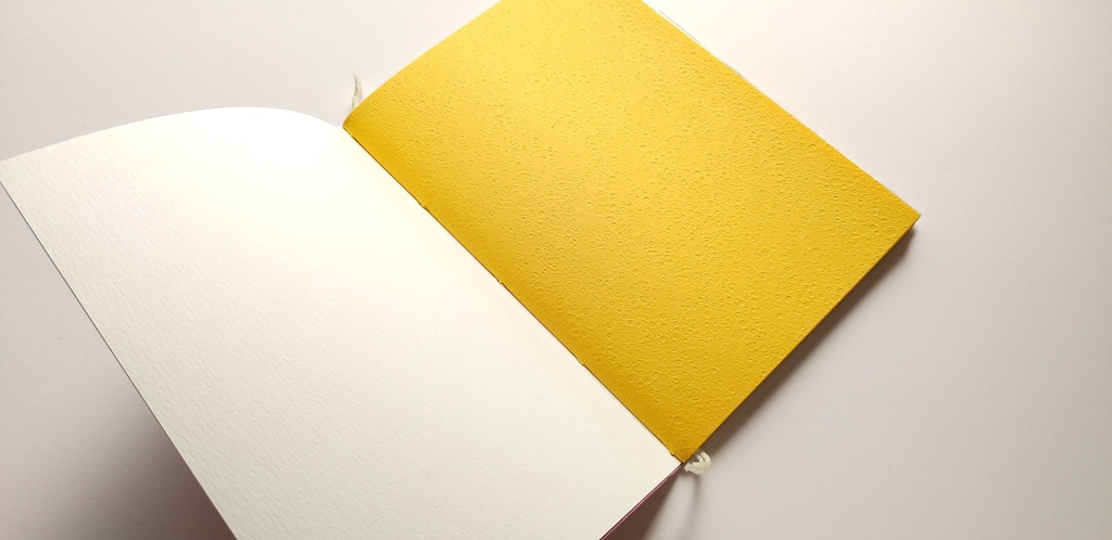 A6ノート「甘酸っぱいをはさんで」【紙たくさん!ノート】