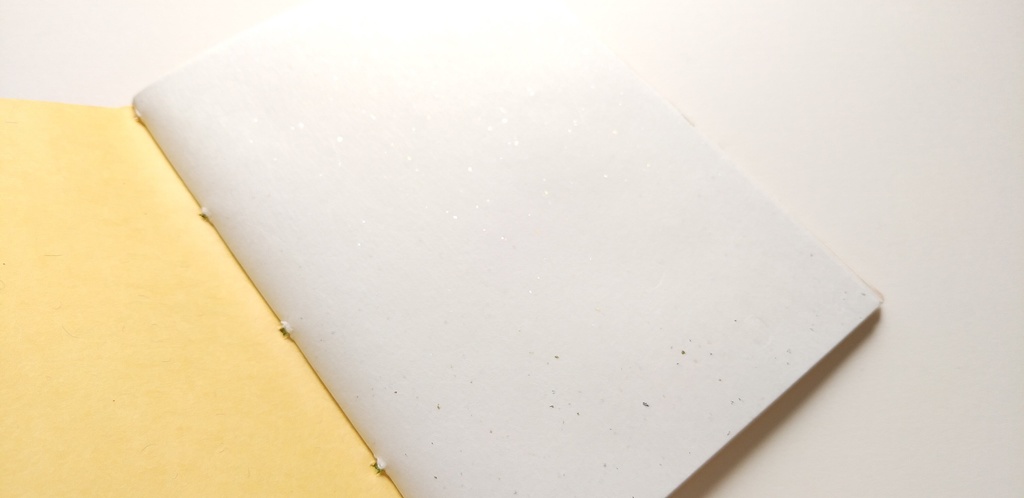 A6ノート「足元の1枚」【紙たくさん!ノート】