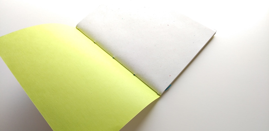 A6ノート「陽の光を浴びる」【紙たくさん!ノート】