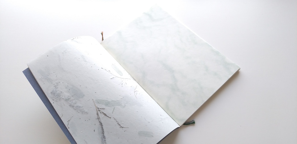 A6ノート「湖畔にあるおみせ」【紙たくさん!ノート】