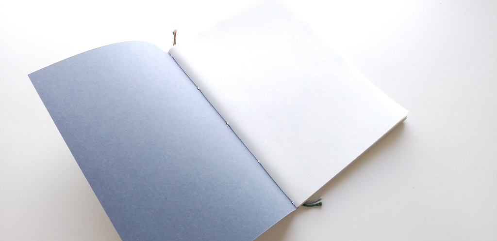 A6ノート「湖畔にあるおみせ」【紙たくさん!ノート】