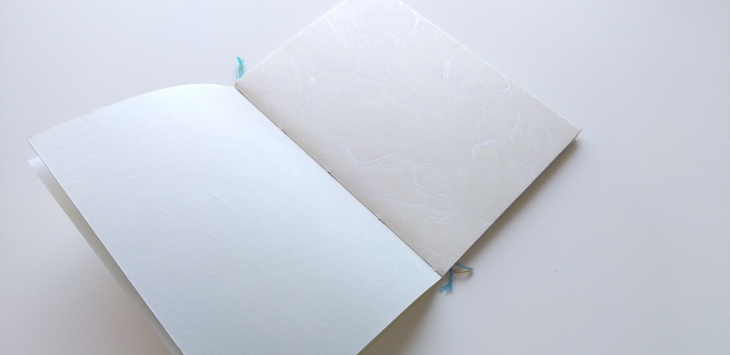 A6ノート「誰も知らない夜を」【ぼてぼて 紙たくさん!ノート】