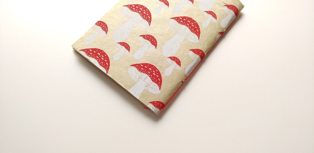 A6ノート「キノコを感じてみた」【紙たくさん!ノート】