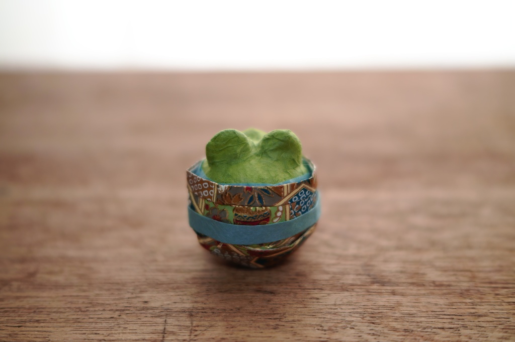 着物カエル張子人形 / Kimono frog Roly-Poly