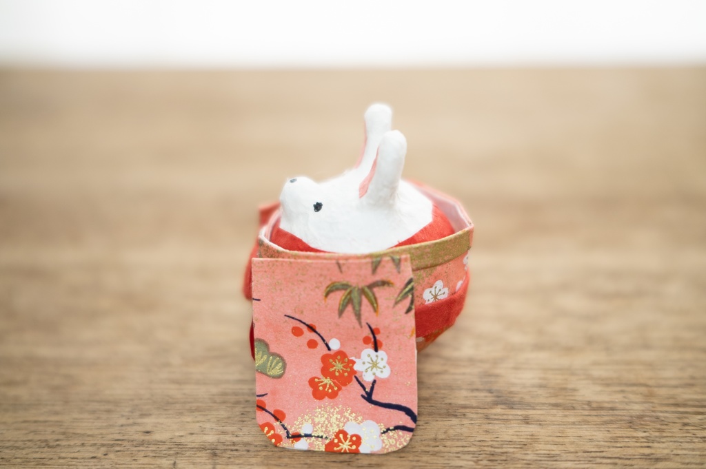 振り袖うさぎ張子人形 / Furisode Bunny Roly-Poly