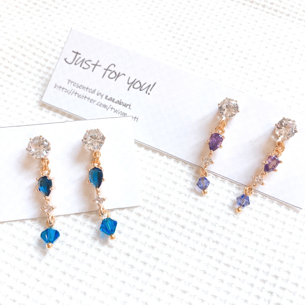 ジルコニアとスワロの揺れるストレートピアス