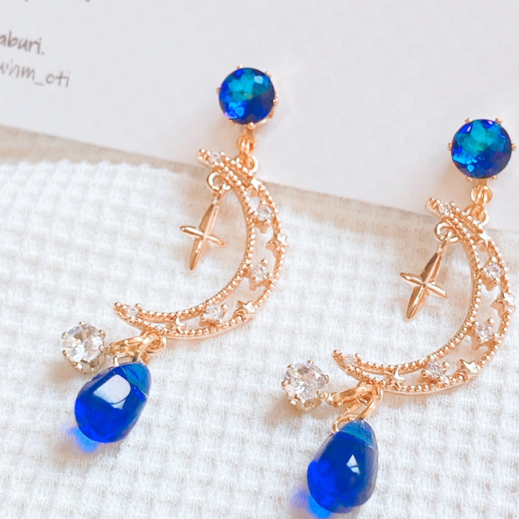 再頒▶︎スパークと三日月のブルーピアス