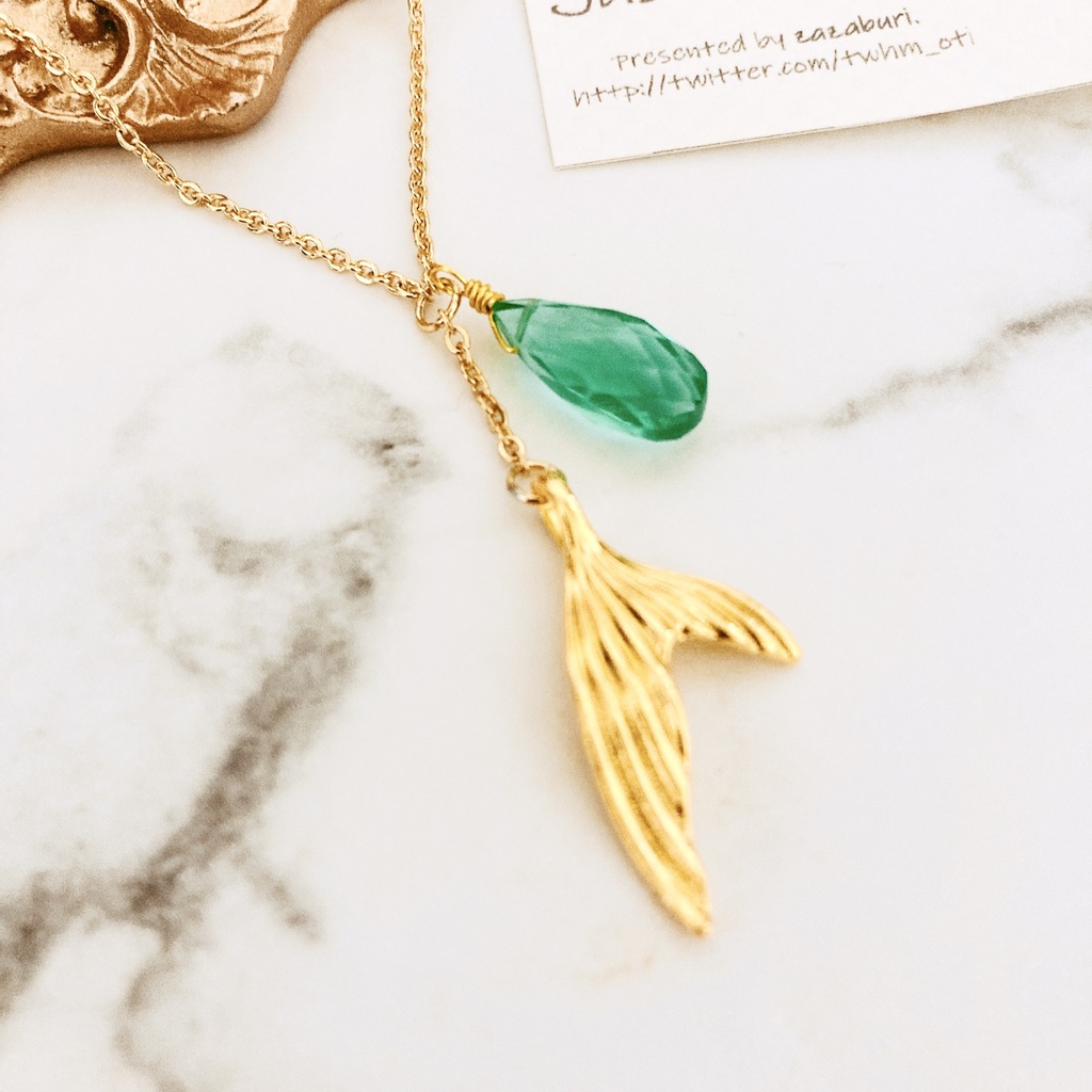 尾鰭とアパタイトカラークォーツネックレス