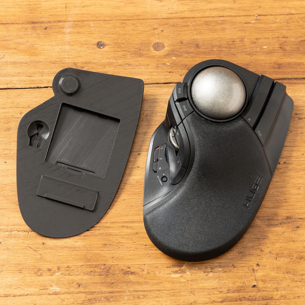  ELECOM HUGE PLUS用 傾斜スタンド