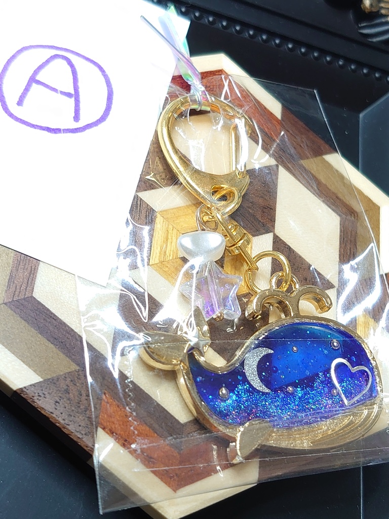 【キーホルダー】New Nightクジラさん