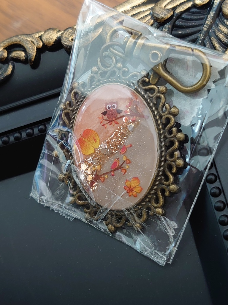 梟と秋色の景色ミニキーホルダーA