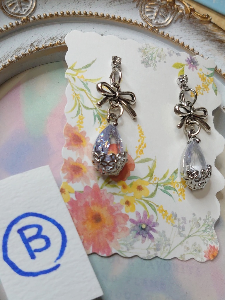 花の雫ピアス&イヤリング