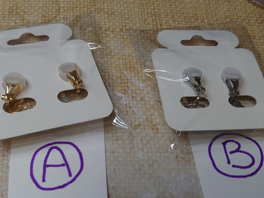 花と蝶のイヤリング