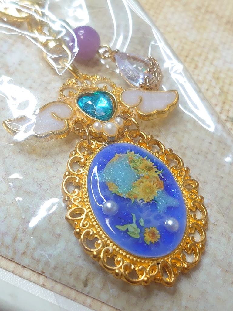 ひまわりの海とイルカの戯れ キーホルダー