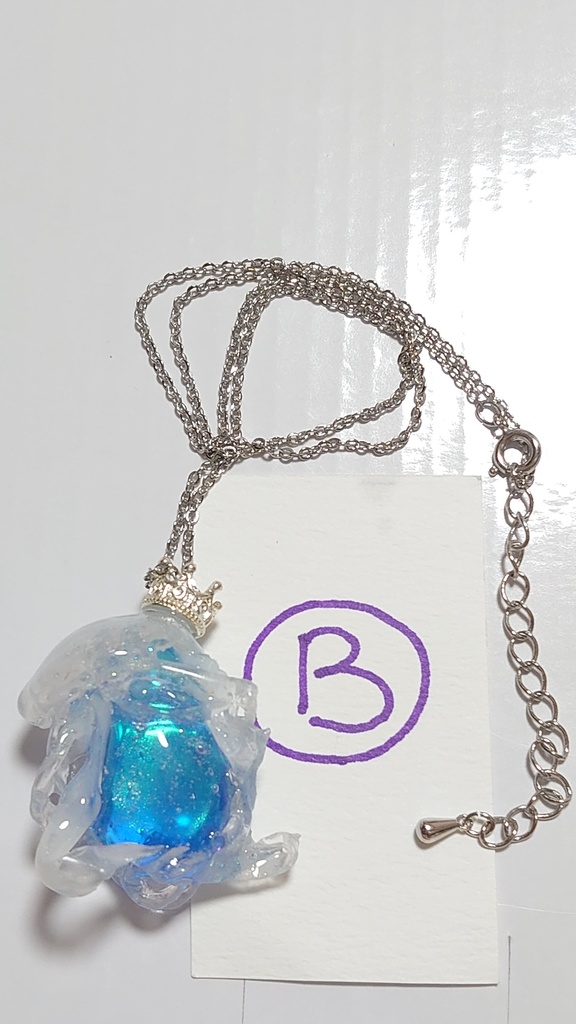 海月と雫のネックレス(男女兼用)