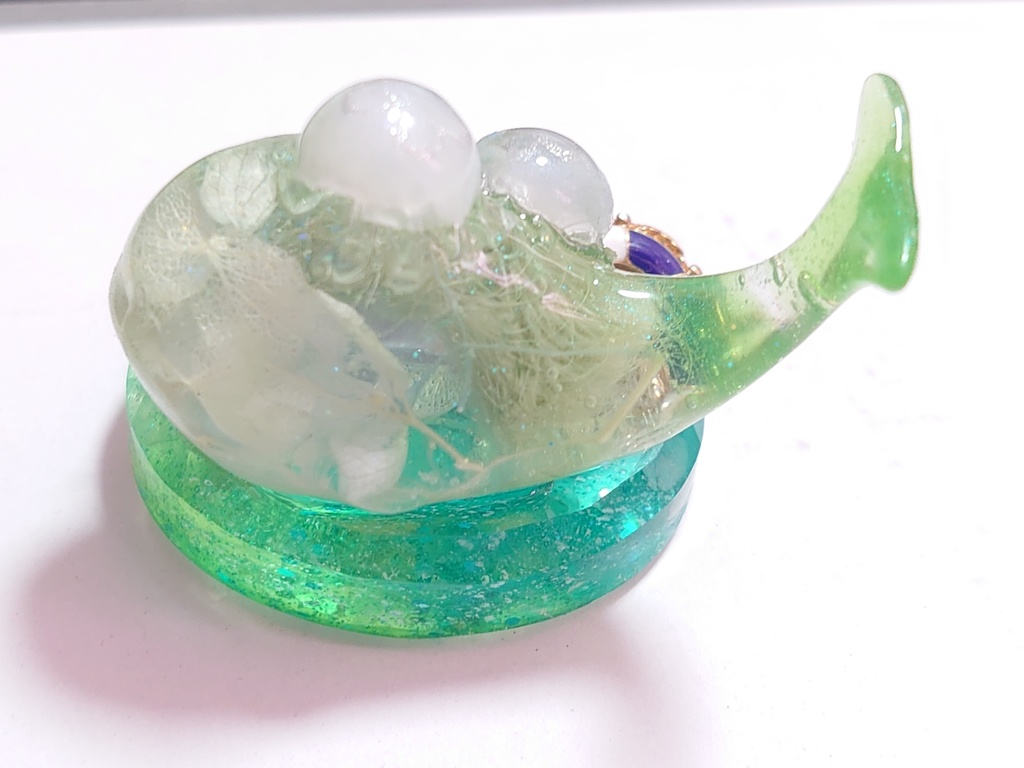 クジラと仲間たちの置物