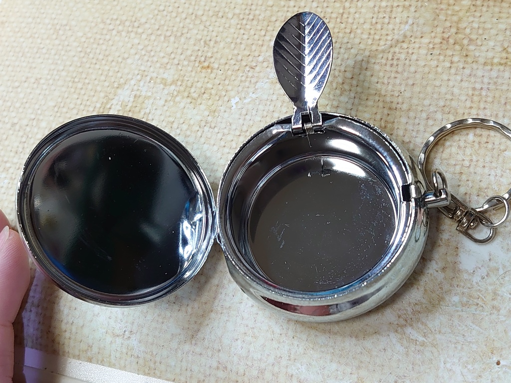 海の携帯灰皿キーホルダー 2023ver.(小物入れの利用可)