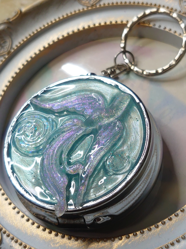 幻想的な携帯灰皿(小物入れなど代用可)